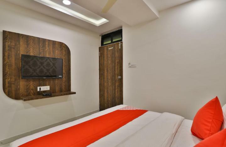 Hotel Pathik Villa Ahmedabad Exterior foto